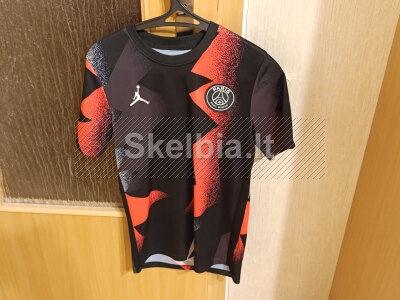 Nike PSG futbolo marškinėliai S dydžio