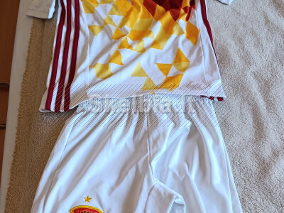 Adidas Ispanijos futbolo komplektas 9 - 10 metų